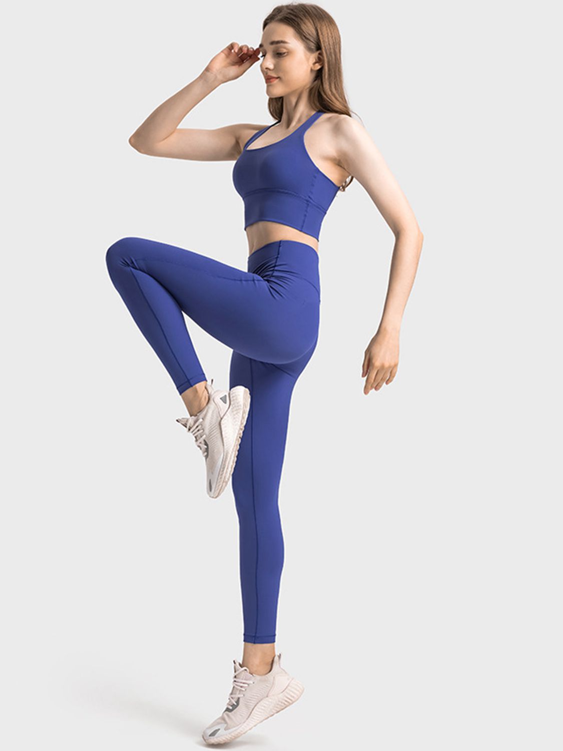 Scoop Neck Crisscross Straps Sports Bra – Stylish & Supportive