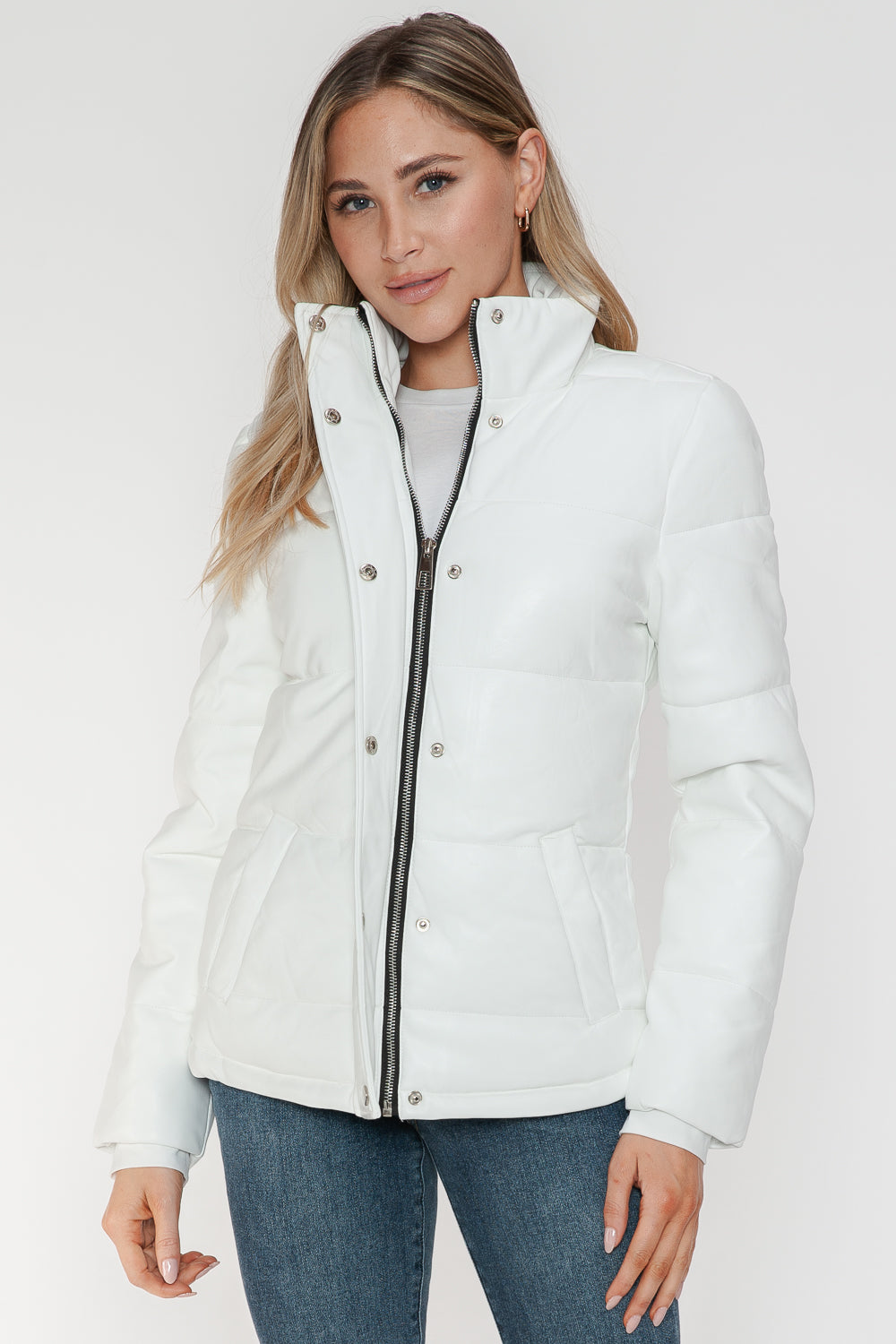 Chaqueta acolchada de cuello alto con cremallera y bolsillos de YMI