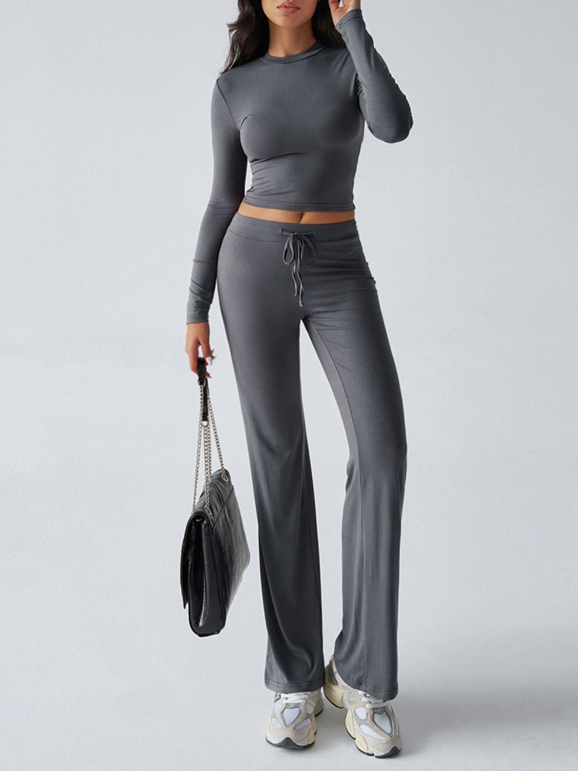 Conjunto de pantalón con cordón y camiseta de manga larga con cuello redondo Devine