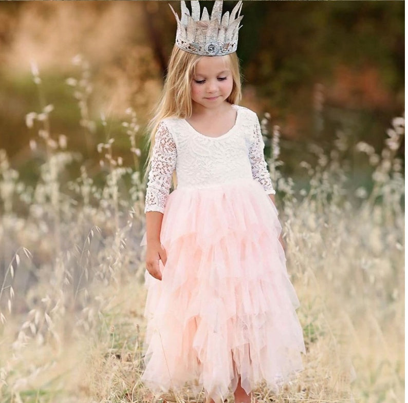 Falda hueca de otoño e invierno con explosiones para niñas, vestido de princesa blanco de manga larga con encaje, vestido irregular