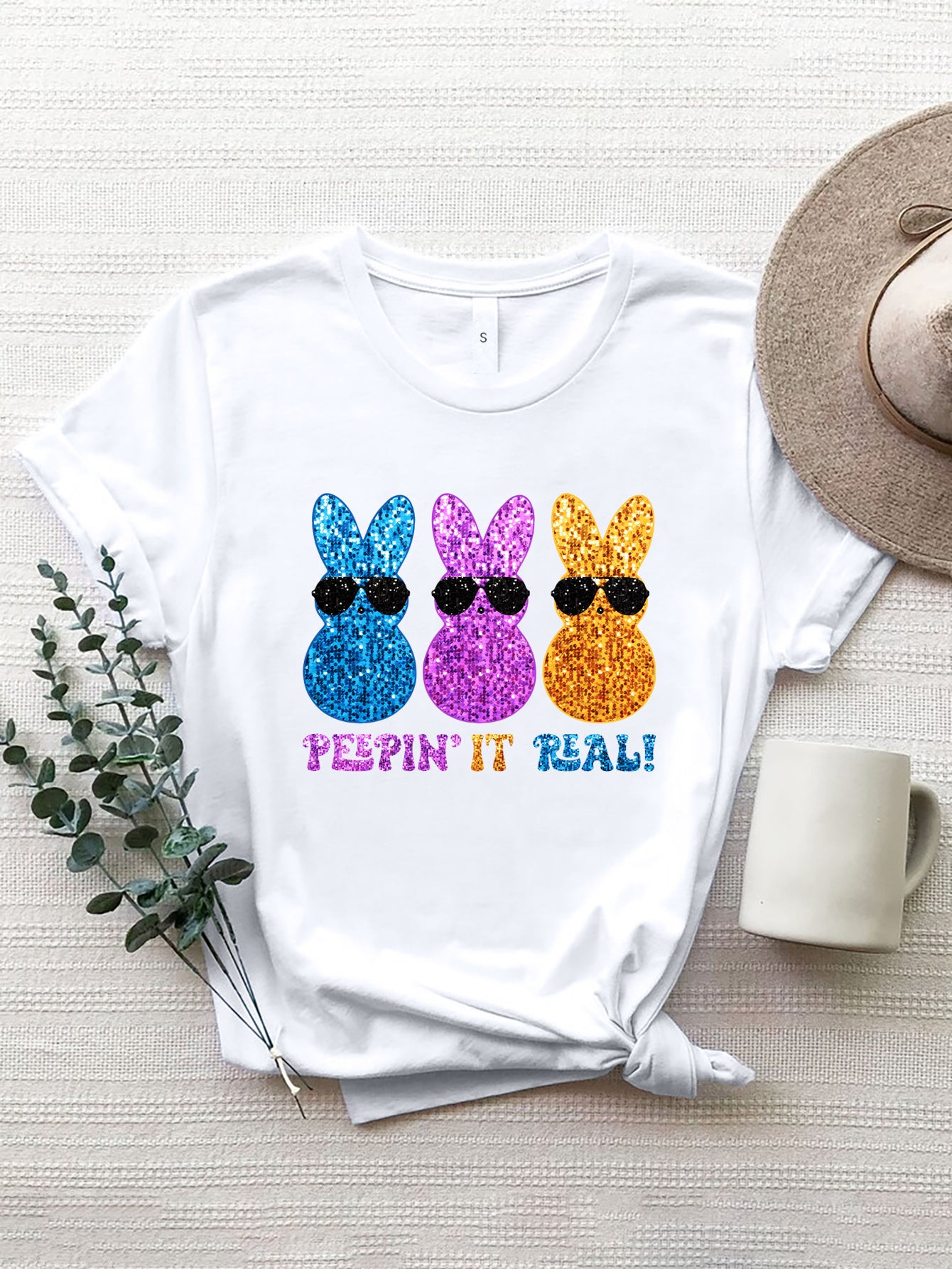 Camiseta de manga corta con cuello redondo y diseño de conejo con lentejuelas