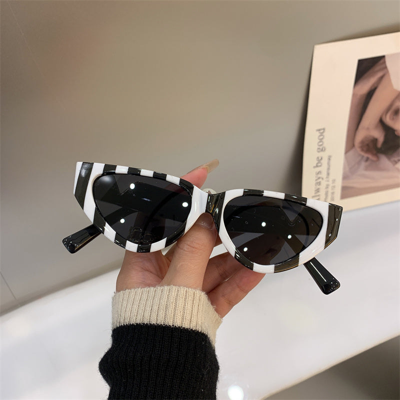Gafas de sol informales con montura grande y forma de ojo de gato para mujer