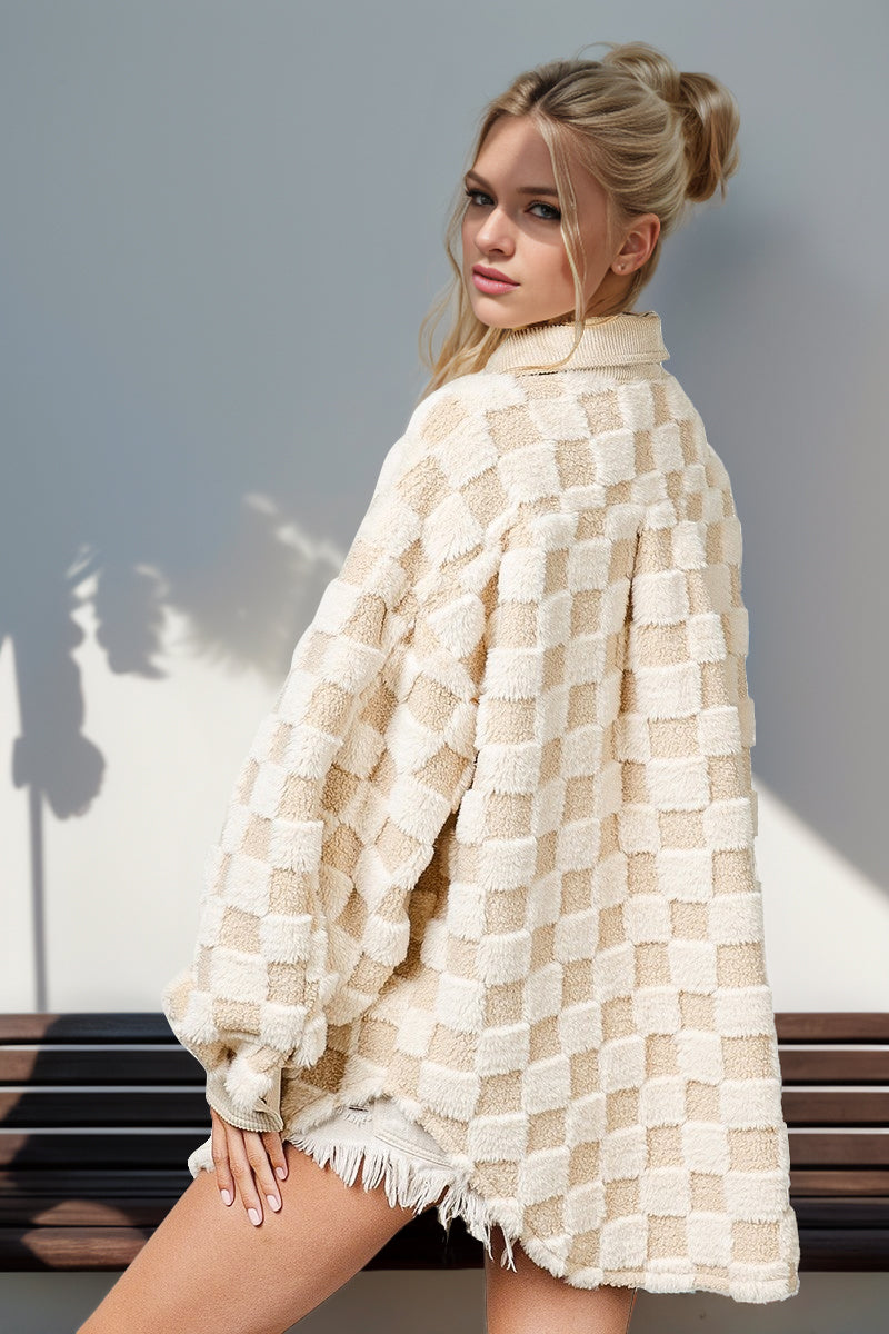 Chaqueta a cuadros afelpada con botones de Double Take