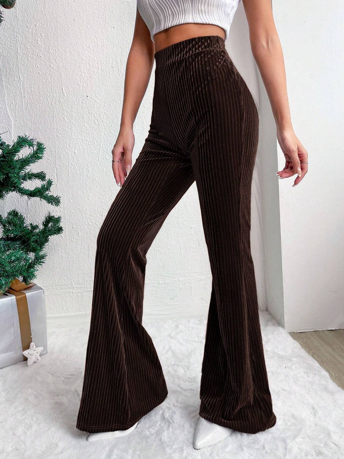 Pantalones acampanados de cintura alta