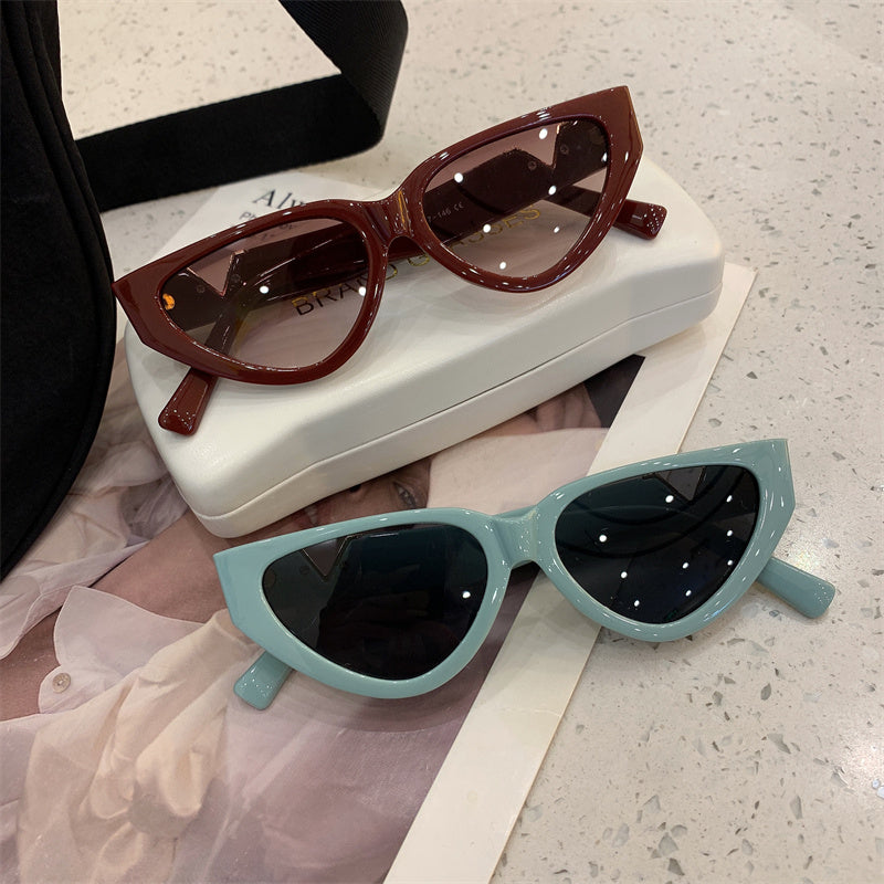 Gafas de sol informales con montura grande y forma de ojo de gato para mujer