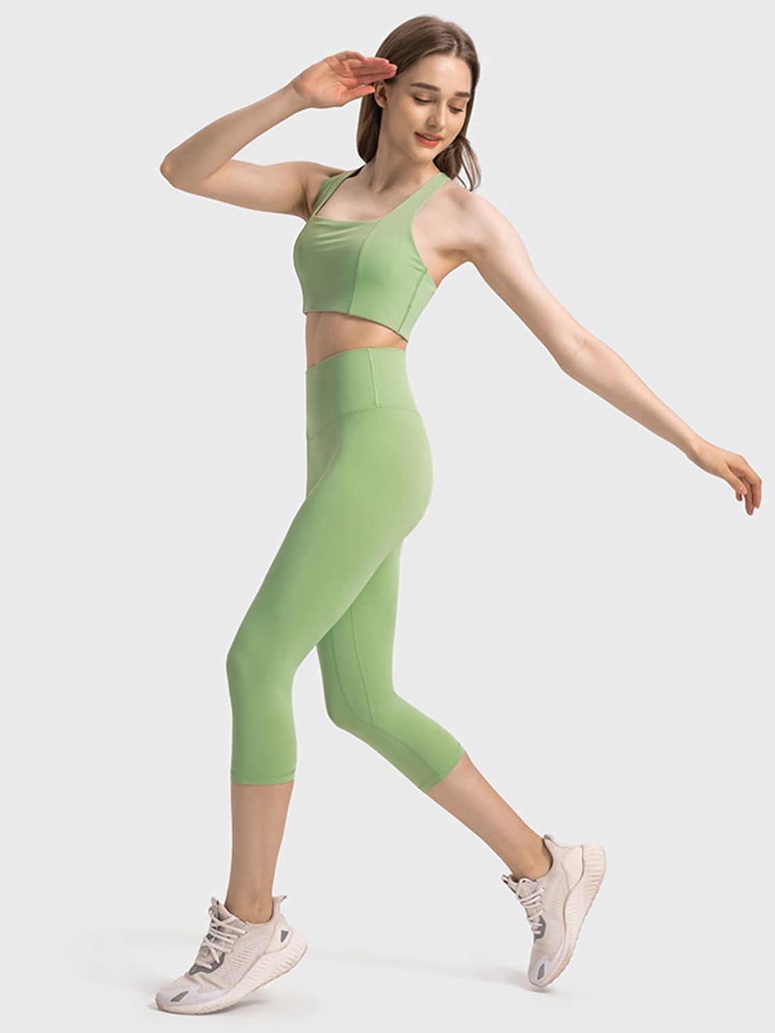 Scoop Neck Sports Bra – Comfortable & Supportive Activewear