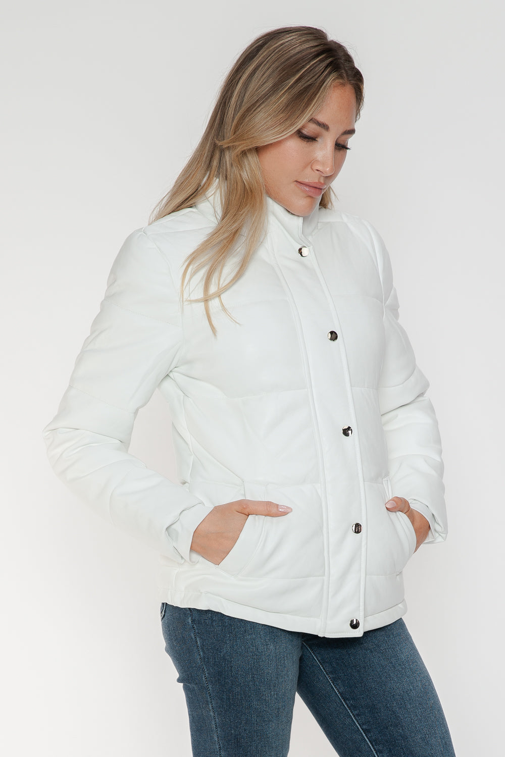 Chaqueta acolchada de cuello alto con cremallera y bolsillos de YMI