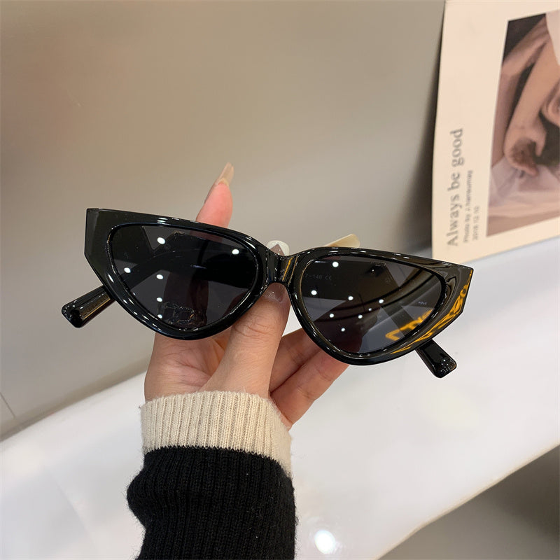 Gafas de sol informales con montura grande y forma de ojo de gato para mujer