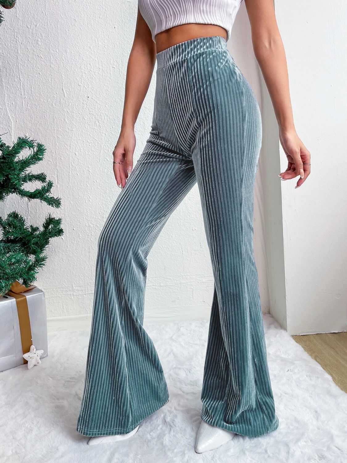 Pantalones acampanados de cintura alta