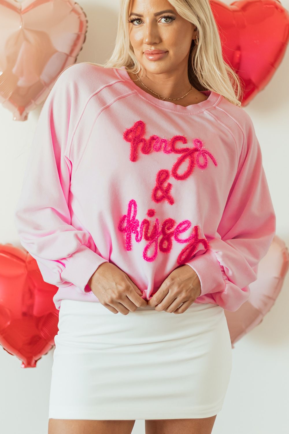 Sudadera de cuello redondo ABRAZOS Y BESOS de San Valentín