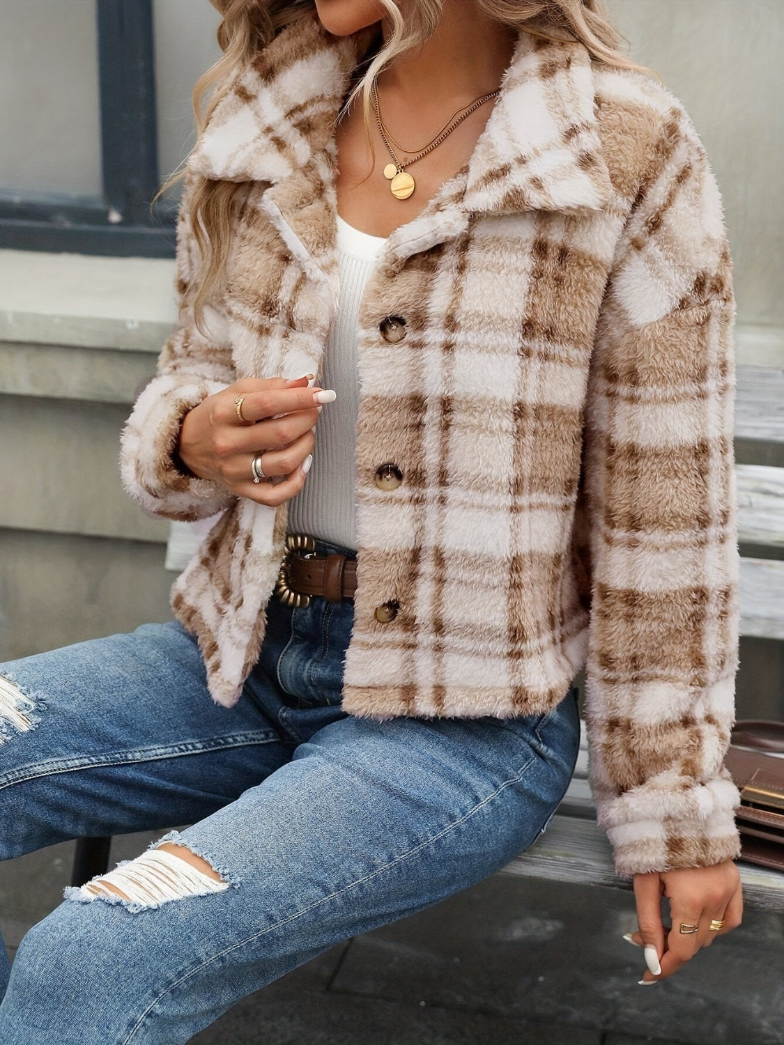 Chaqueta de manga larga con cuello abotonado y cuadros escoceses