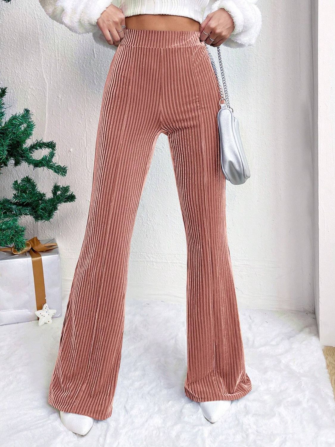 Pantalones acampanados de cintura alta