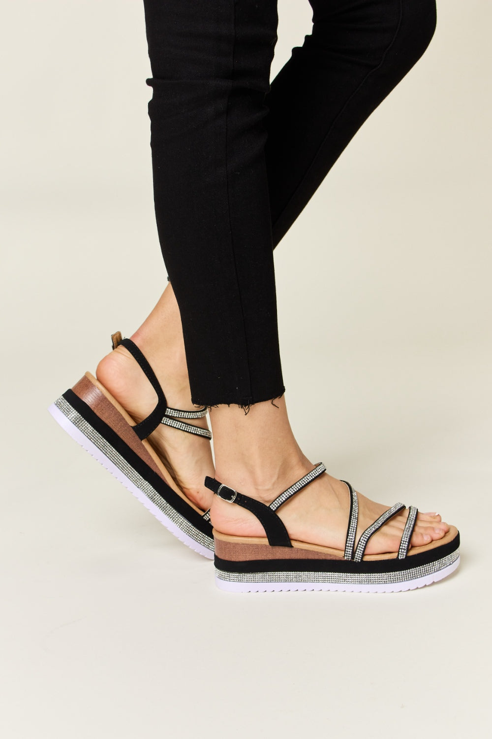 Sandalias de cuña con tiras y diamantes de imitación Forever Link