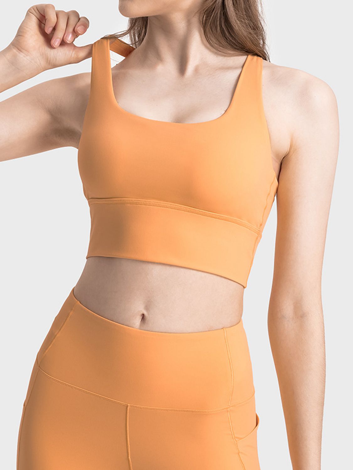 Scoop Neck Crisscross Straps Sports Bra – Stylish & Supportive