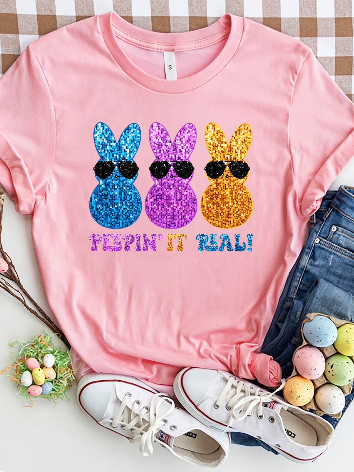 Camiseta de manga corta con cuello redondo y diseño de conejo con lentejuelas