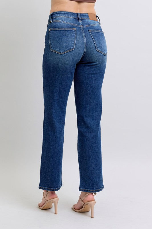 Vaqueros rectos con bolsillos y detalle de costura lateral de talla grande de Judy Blue