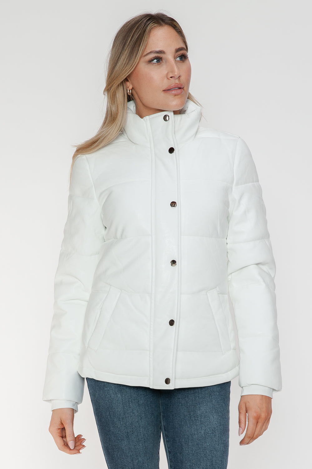 Chaqueta acolchada de cuello alto con cremallera y bolsillos de YMI