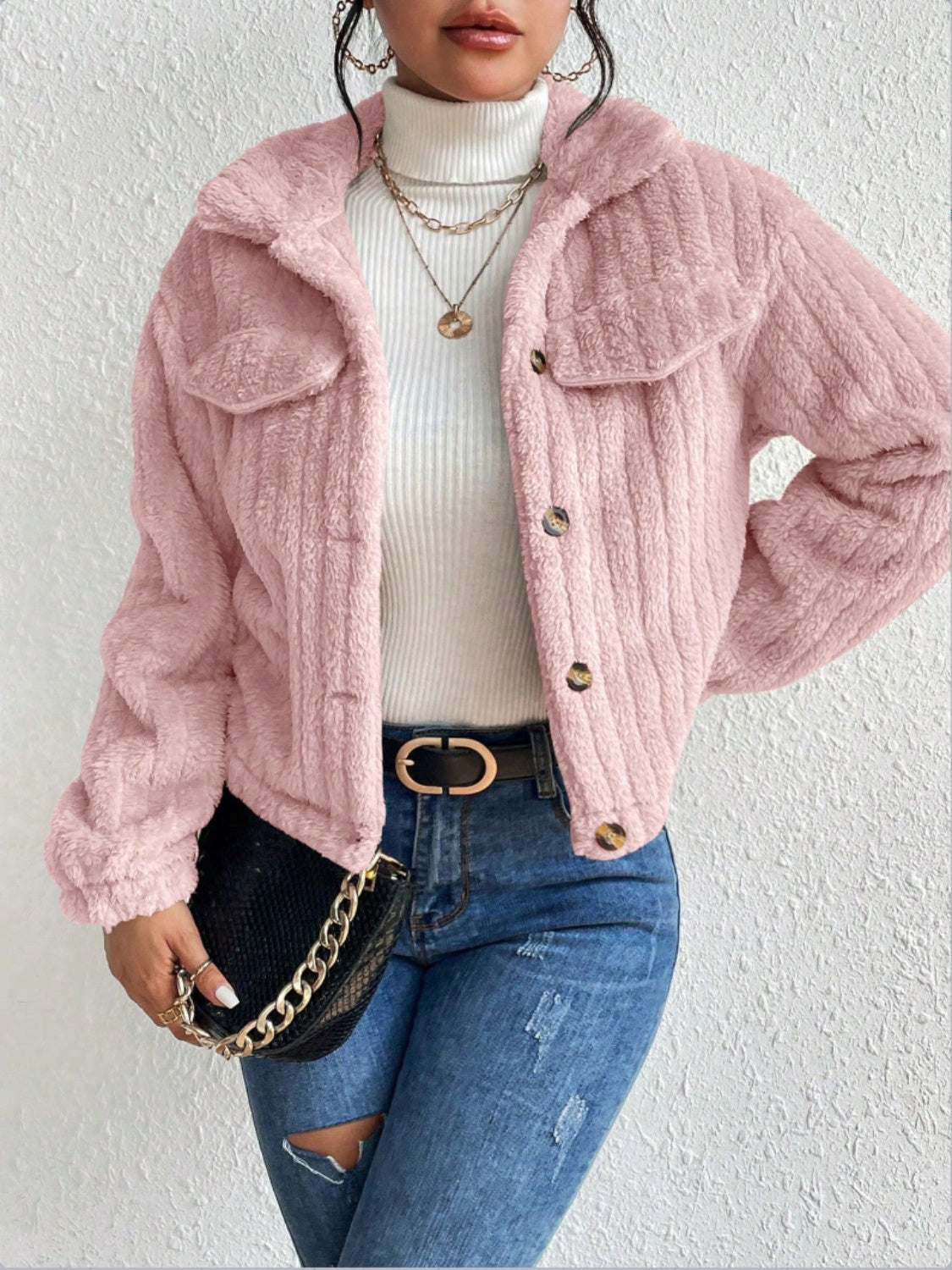 Chaqueta abotonada con cuello peludo