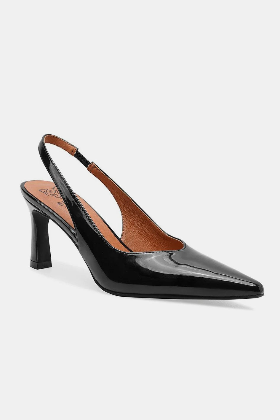 Zapatos de salón con tira trasera y punta en punta de piel sintética de Beast Fashion