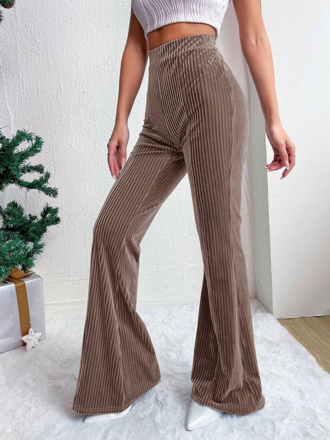 Pantalones acampanados de cintura alta