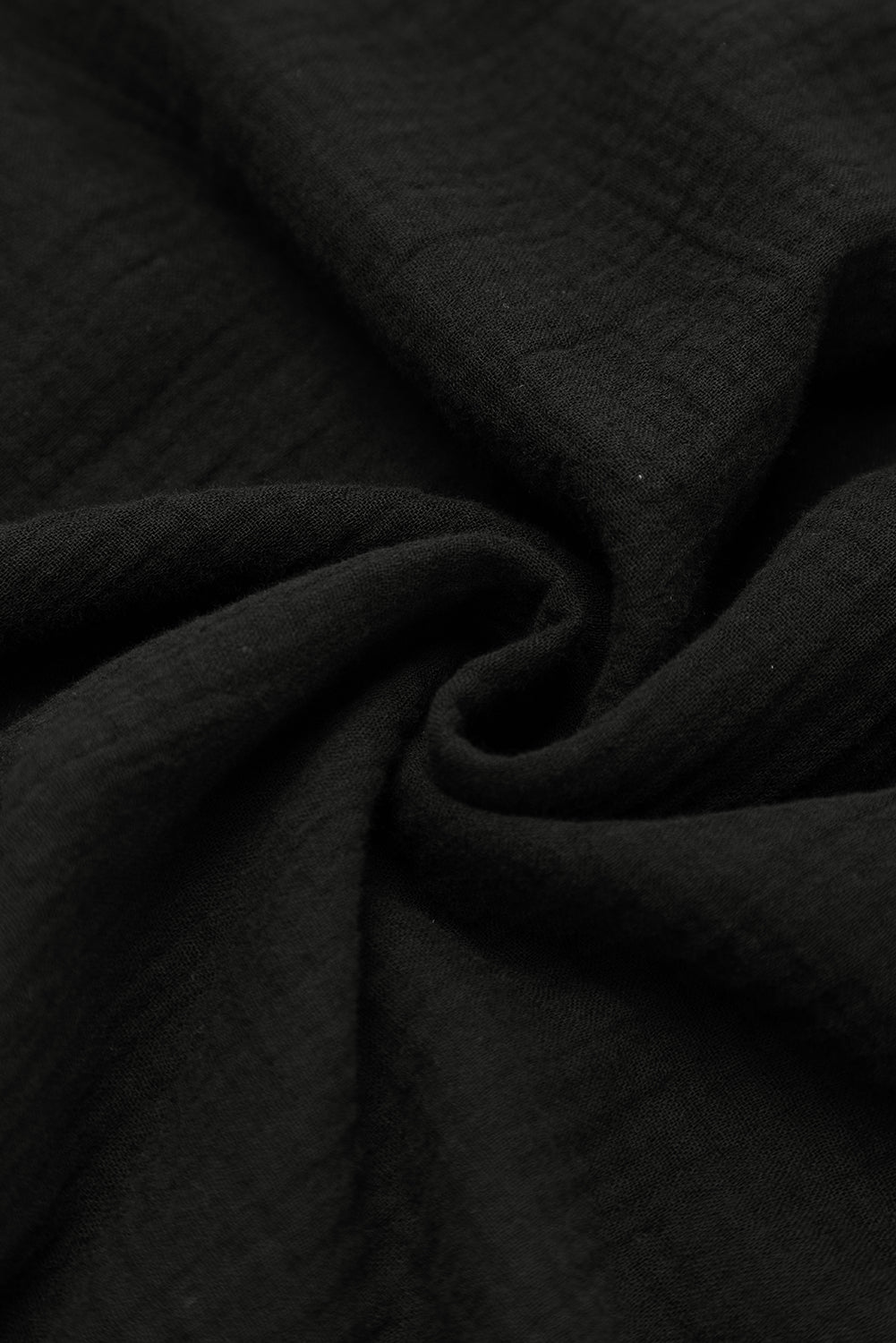 Vestido corto de encaje con escote en V y mangas cortas, color negro