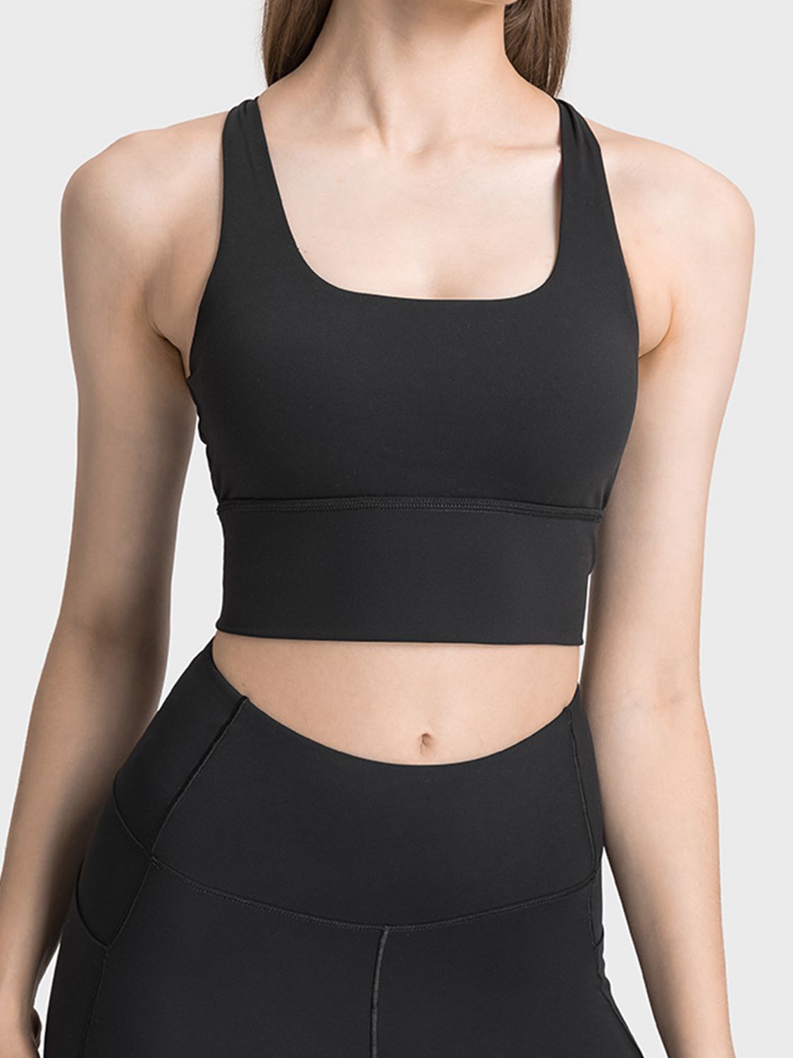 Scoop Neck Crisscross Straps Sports Bra – Stylish & Supportive