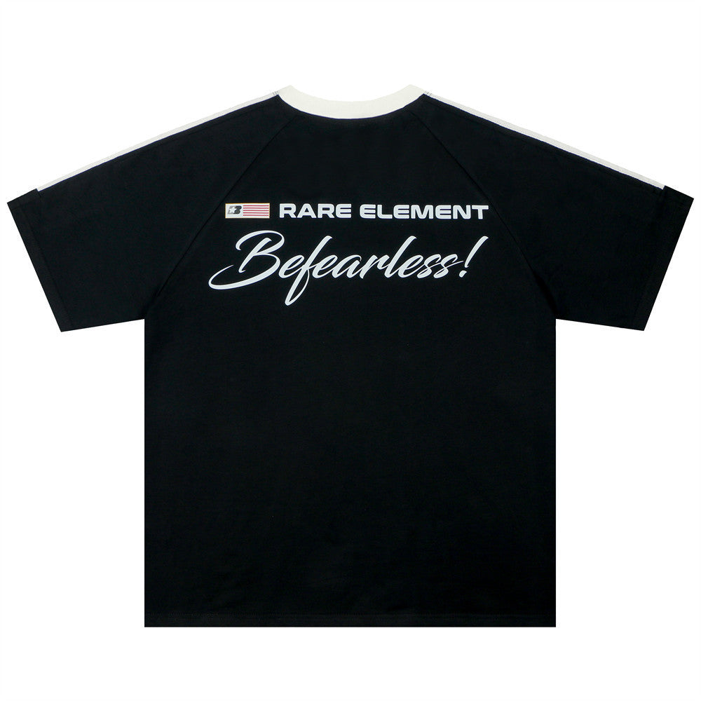 Camiseta de manga corta con estampado de letras pintadas a mano para hombre