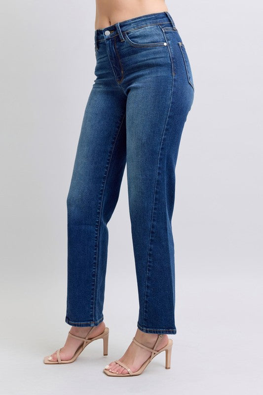 Vaqueros rectos con bolsillos y detalle de costura lateral de talla grande de Judy Blue