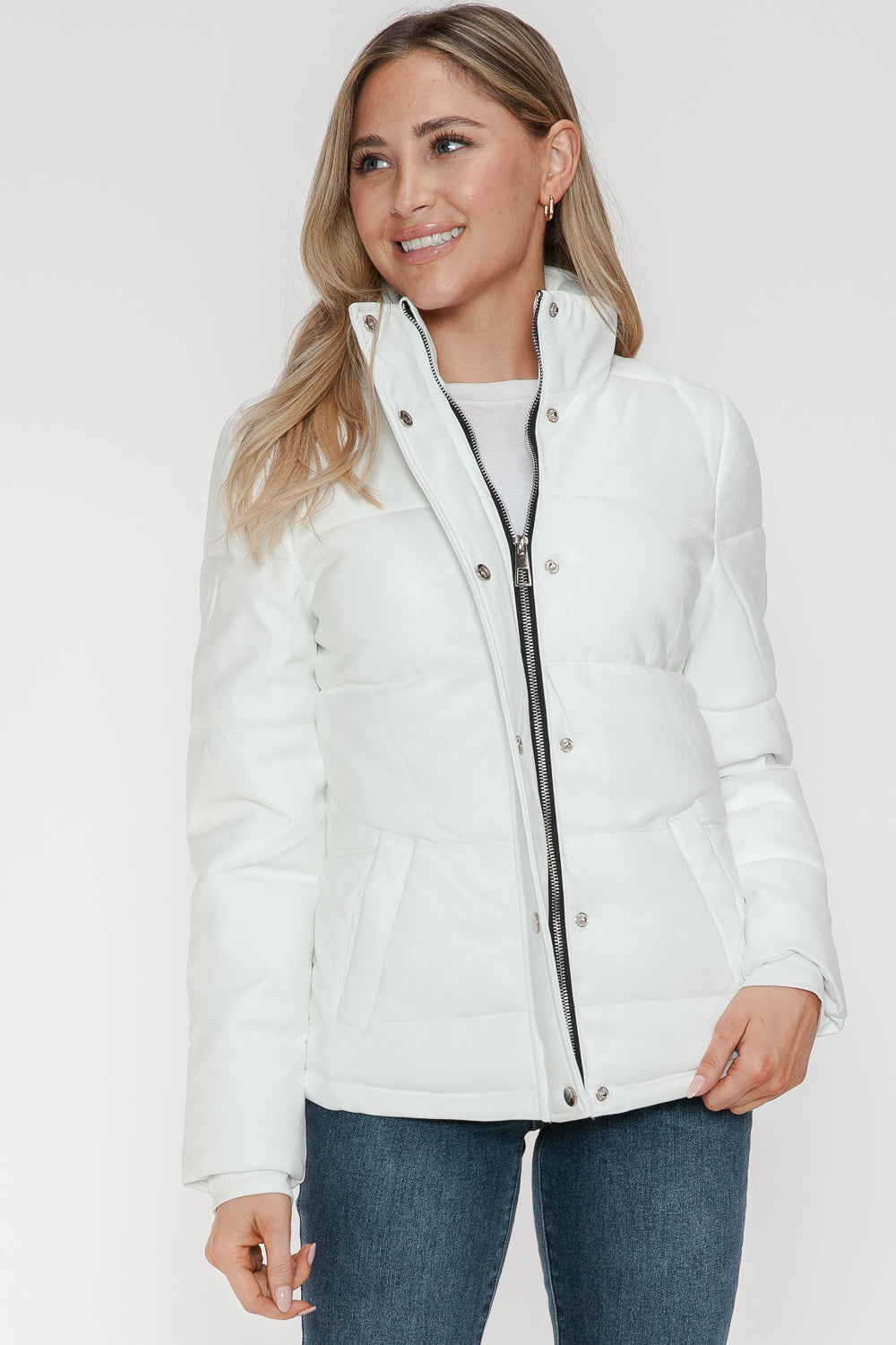 Chaqueta acolchada de cuello alto con cremallera y bolsillos de YMI