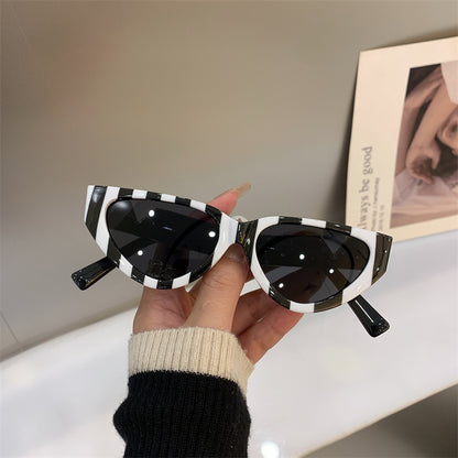 Gafas de sol informales con montura grande y forma de ojo de gato para mujer