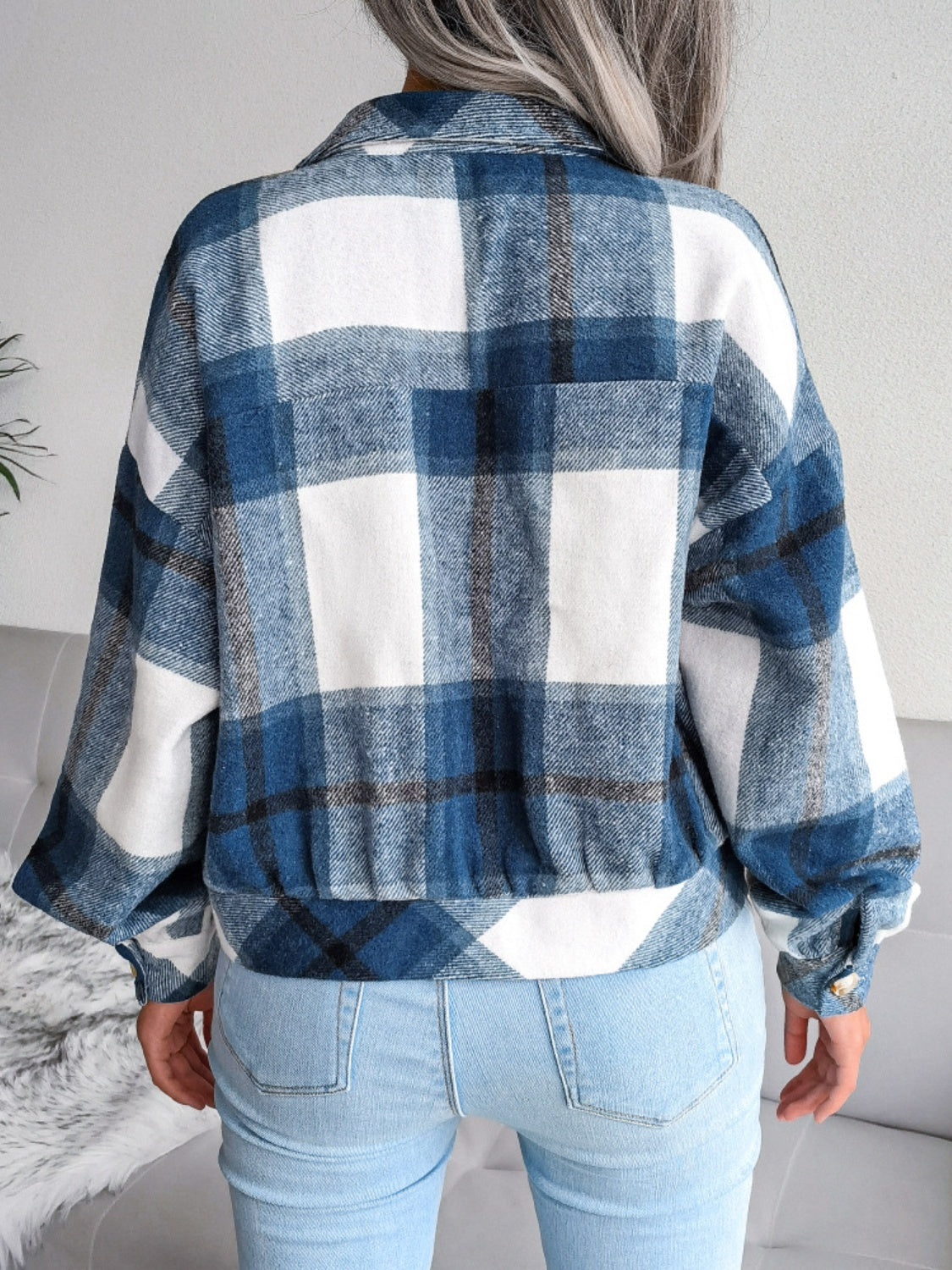 Chaqueta de manga larga con cuello a cuadros