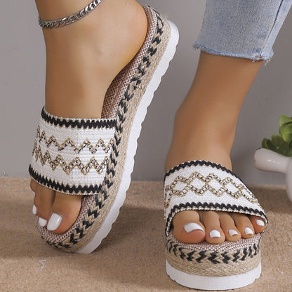 Geometric Weave Platform Sandals – Stylish & Comfortable