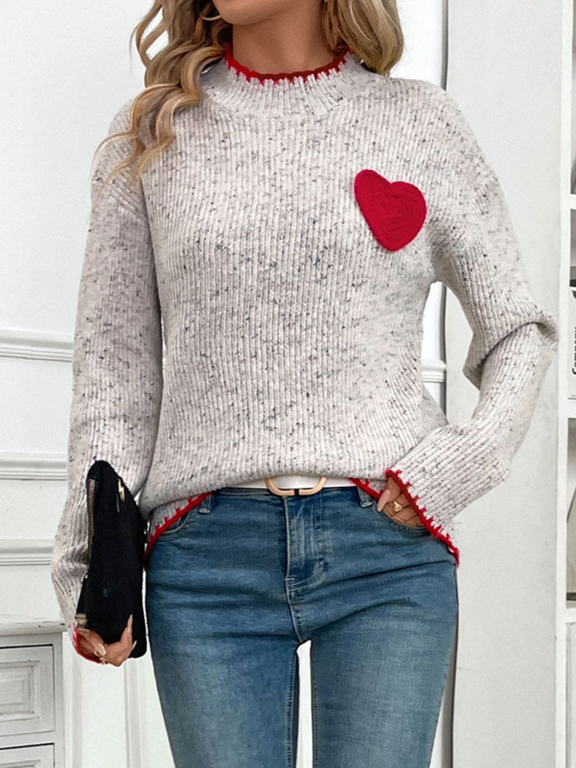 Suéter de manga larga y cuello redondo con corazón en contraste Perfee