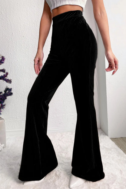 Pantalones de tiro alto con corte acampanado