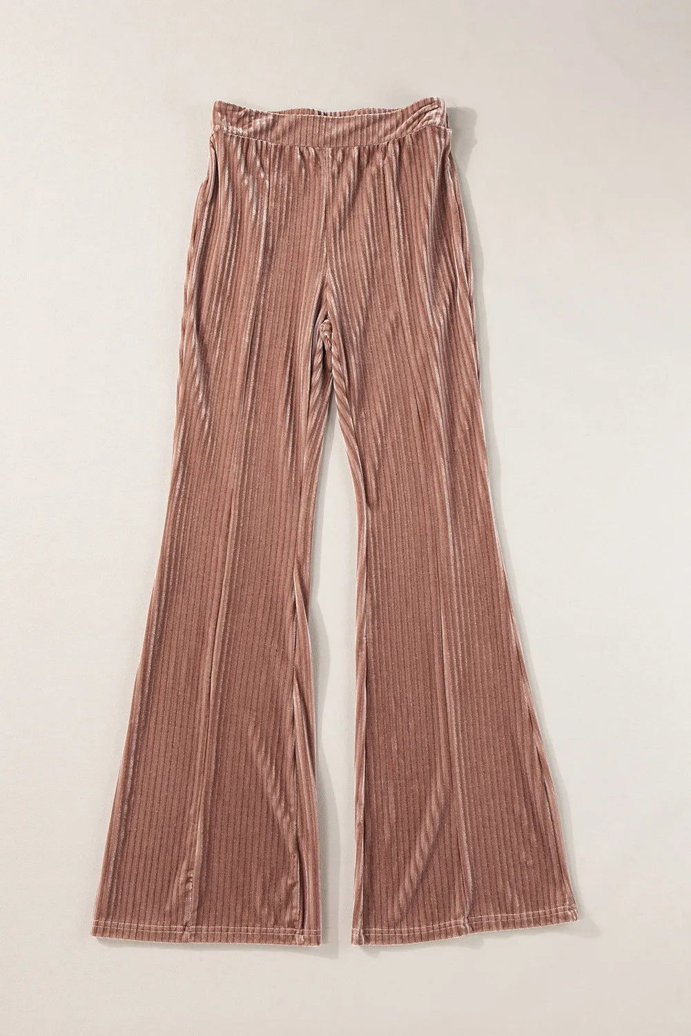 Pantalones de tiro alto con corte acampanado