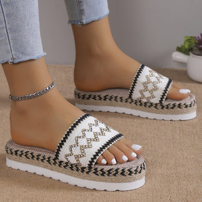 Geometric Weave Platform Sandals – Stylish & Comfortable