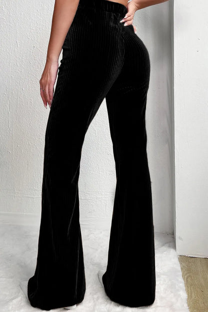 Pantalones de tiro alto con corte acampanado