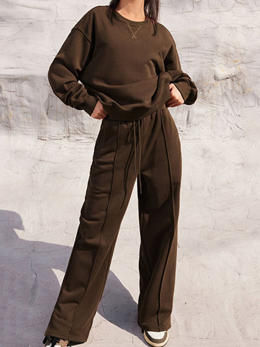 Conjunto de pantalón con cintura elástica y top de manga larga con cuello redondo