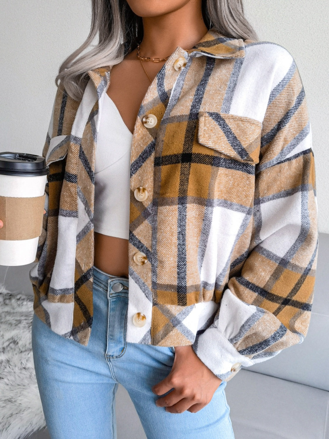 Chaqueta de manga larga con cuello a cuadros