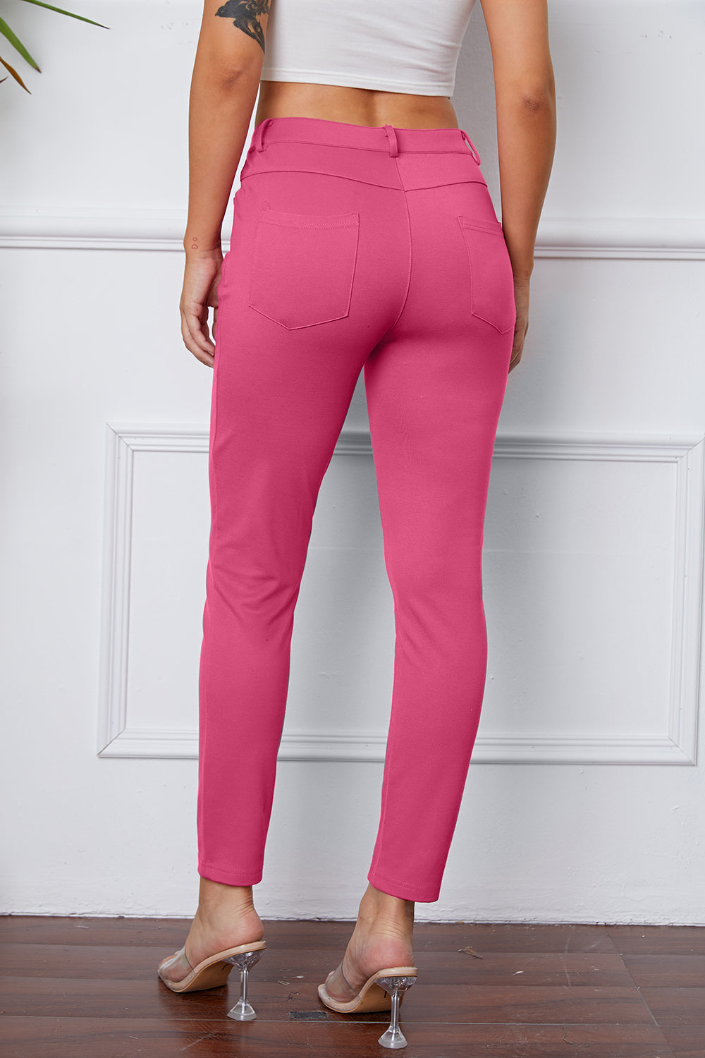 Pantalones con puntadas elásticas de Basic Bae