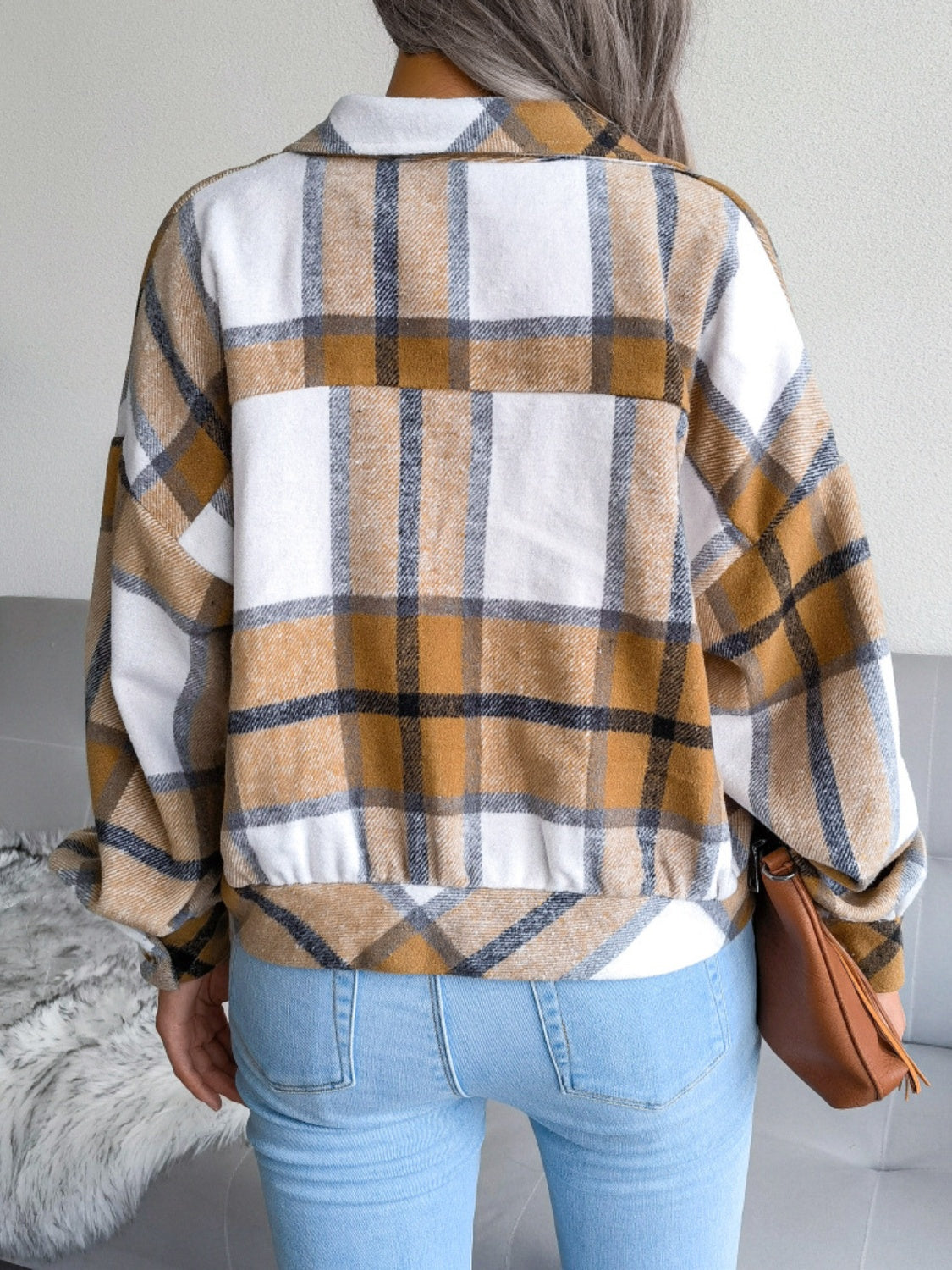Chaqueta de manga larga con cuello a cuadros