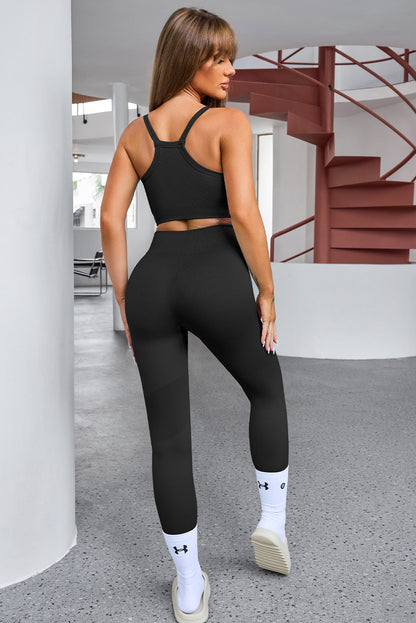 Conjunto de pantalón y top deportivo con tirantes cortos