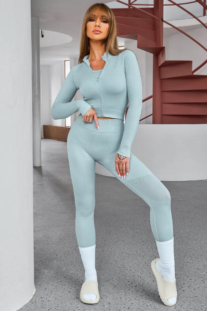Conjunto de pantalón y top deportivo con tirantes cortos